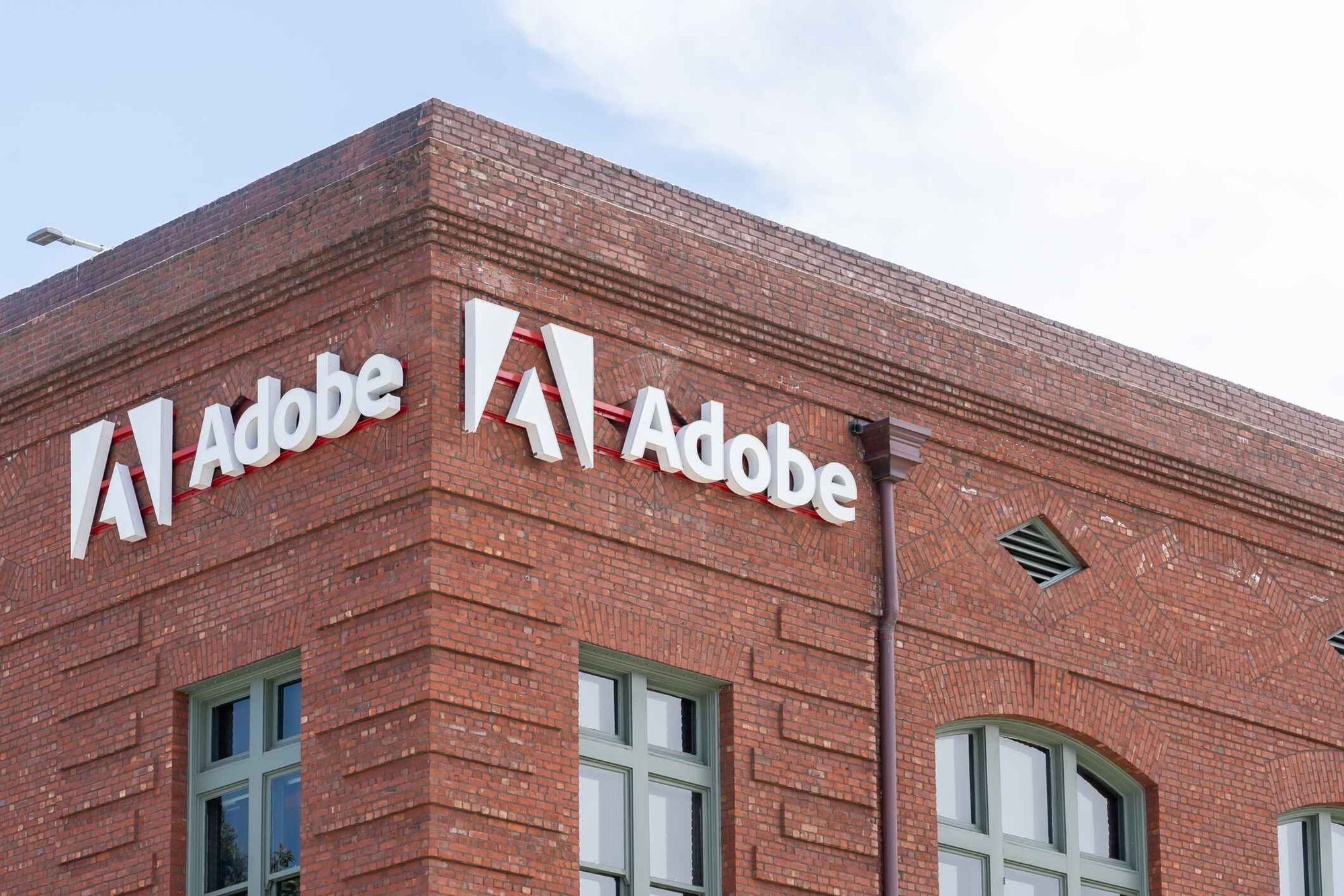 Adobe-buliding