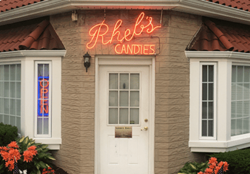 Rhebs_Candies-584x406-1