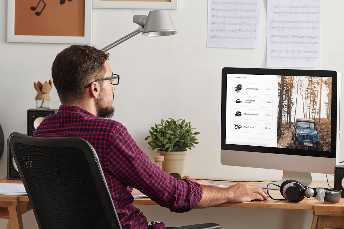 man shopping BigCommerce site