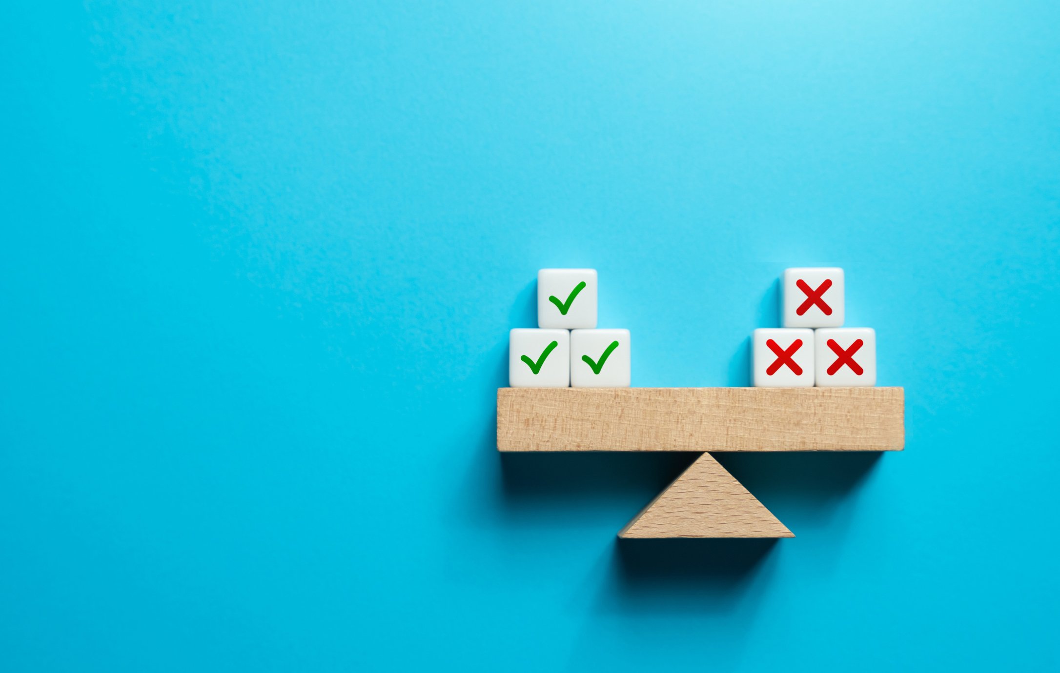 Best eCommerce Platform Comparison for 2025: A Pros, Cons & Comparison Guide